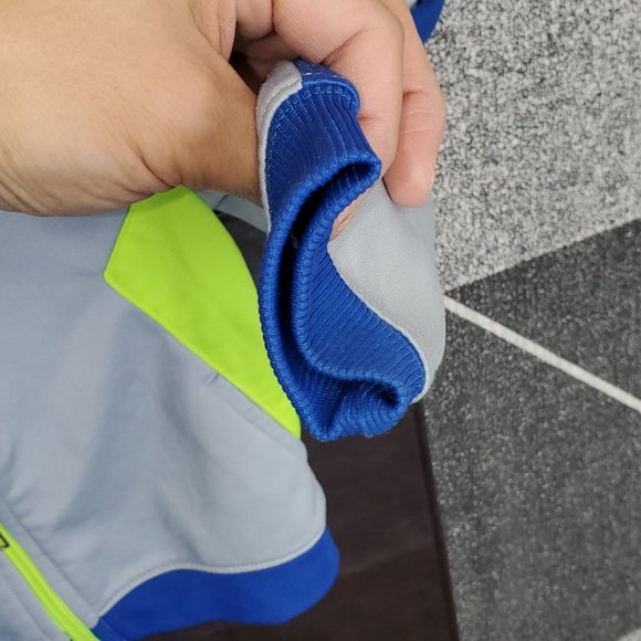 COPY - 3/$20 Nike zip up jacket 24 month - Picture 4 of 5